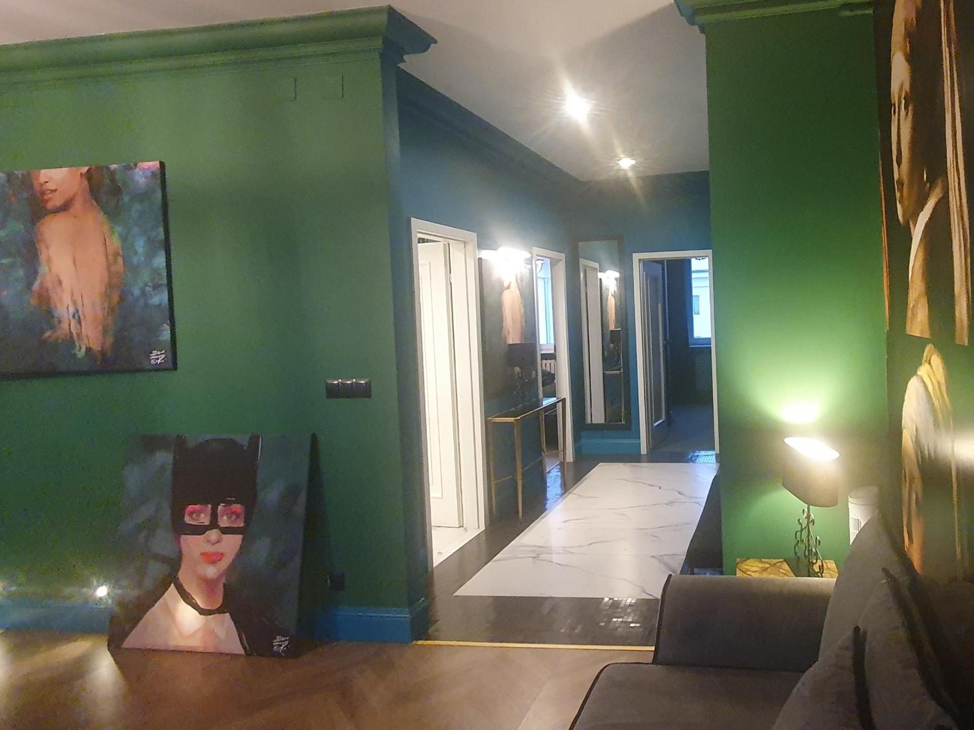 City Center Apartment Near Public Swimming Pool Warschau Buitenkant foto