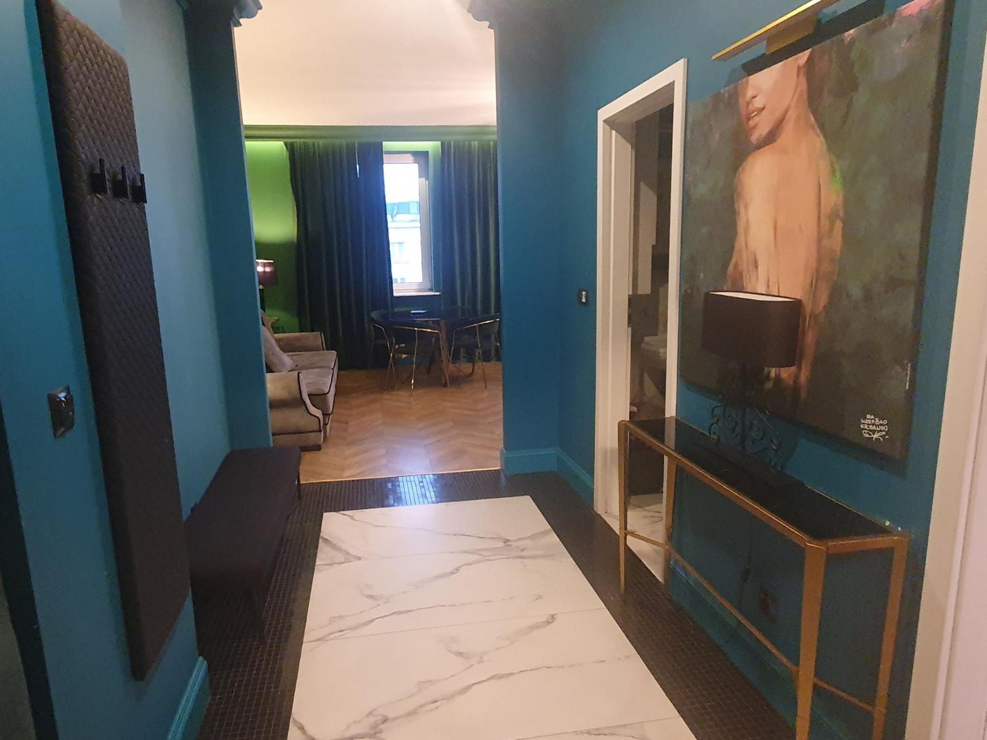 City Center Apartment Near Public Swimming Pool Warschau Buitenkant foto